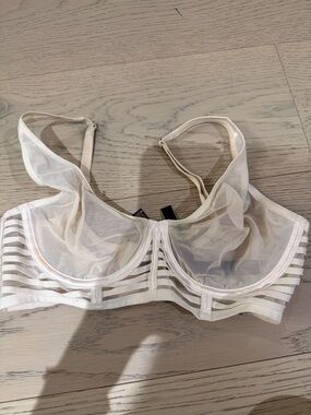 Victoria's Secret Sheer Mesh Underwire Bralette in Ivory
